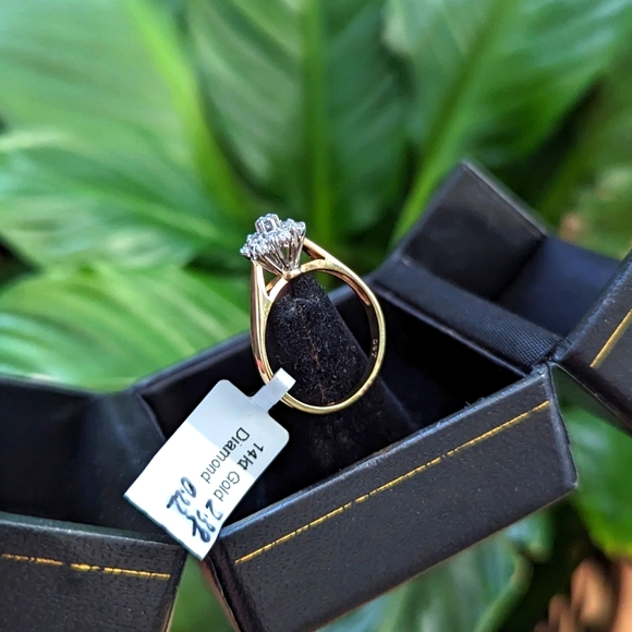 Diamond Ring 14k - Picture 6 of 9